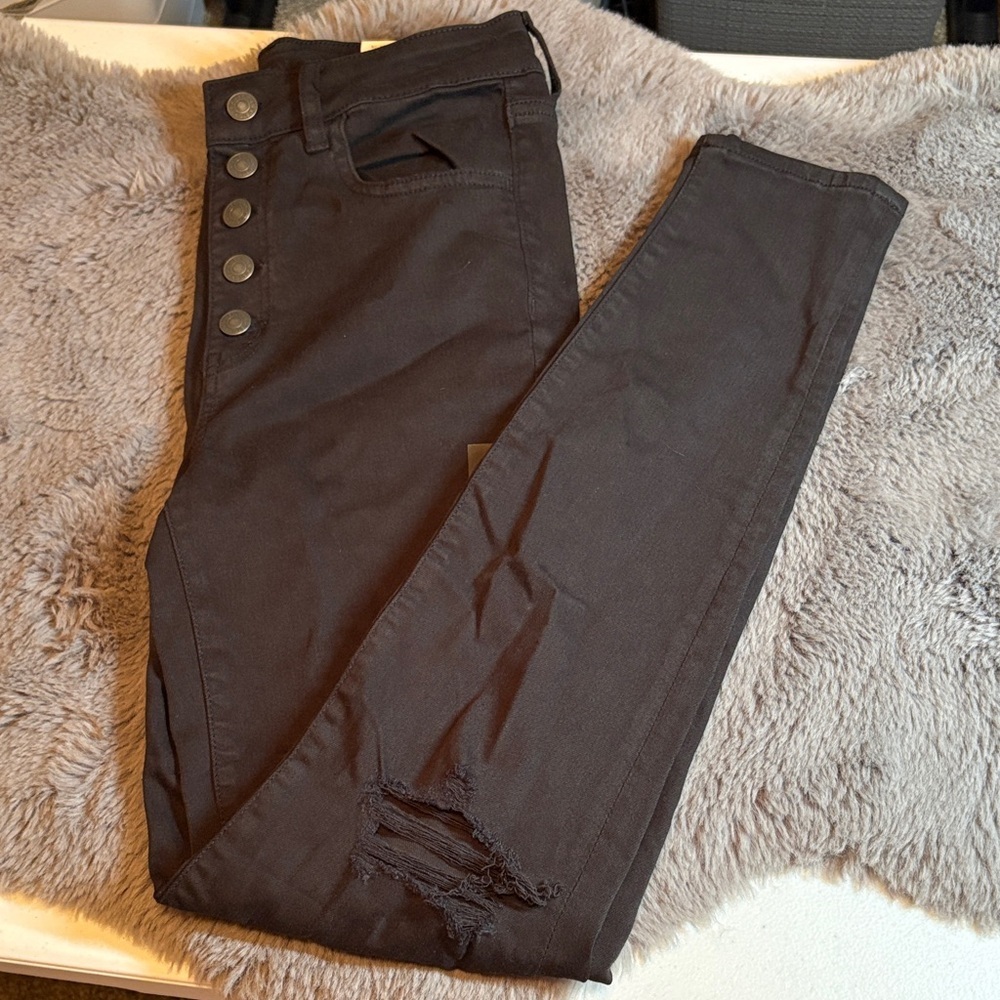 NWT American Eagle Black High Rise Distressed Skinny Jeans